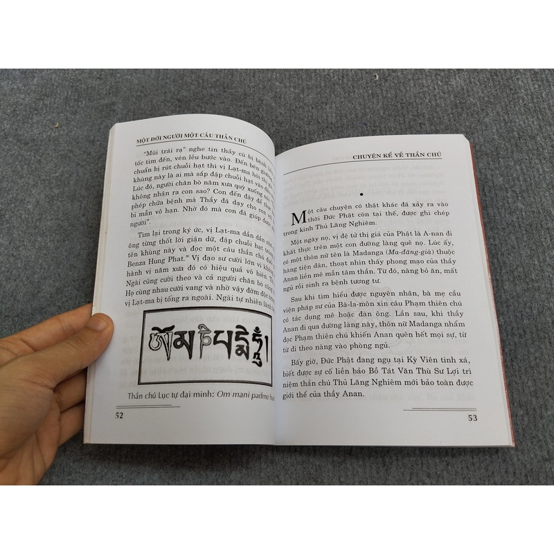 MỘT ĐỜI NGƯỜI MỘT CÂU THẦN CHÚ 494740