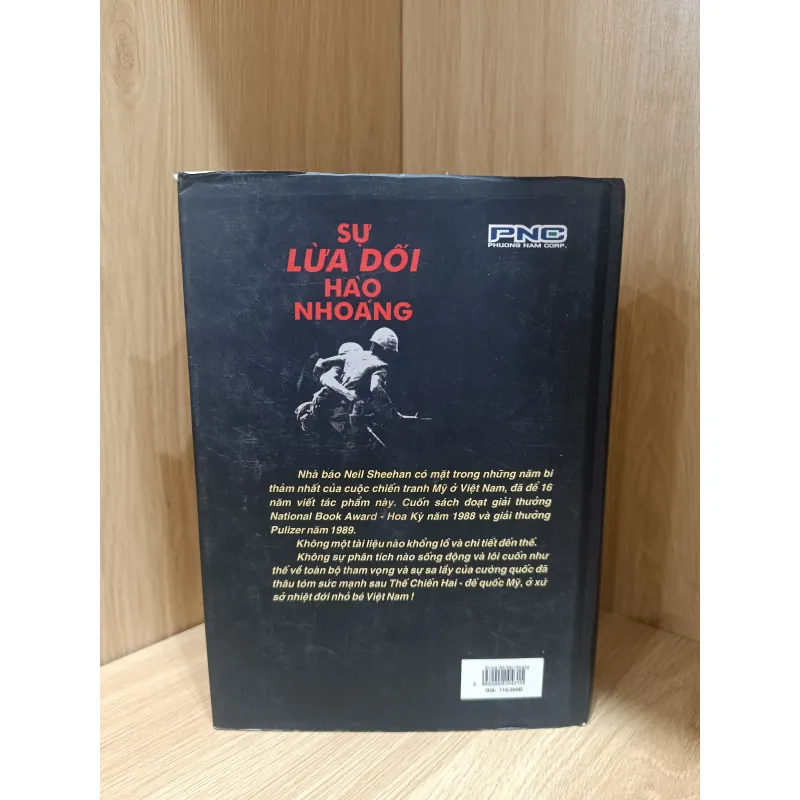 Sự lừa dối hào nhoáng  1019012