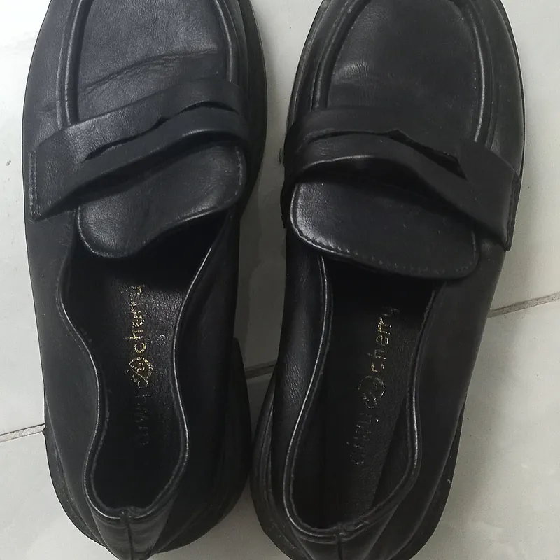 Pass đồng giá 30k (áo len, giày size 36) 574864