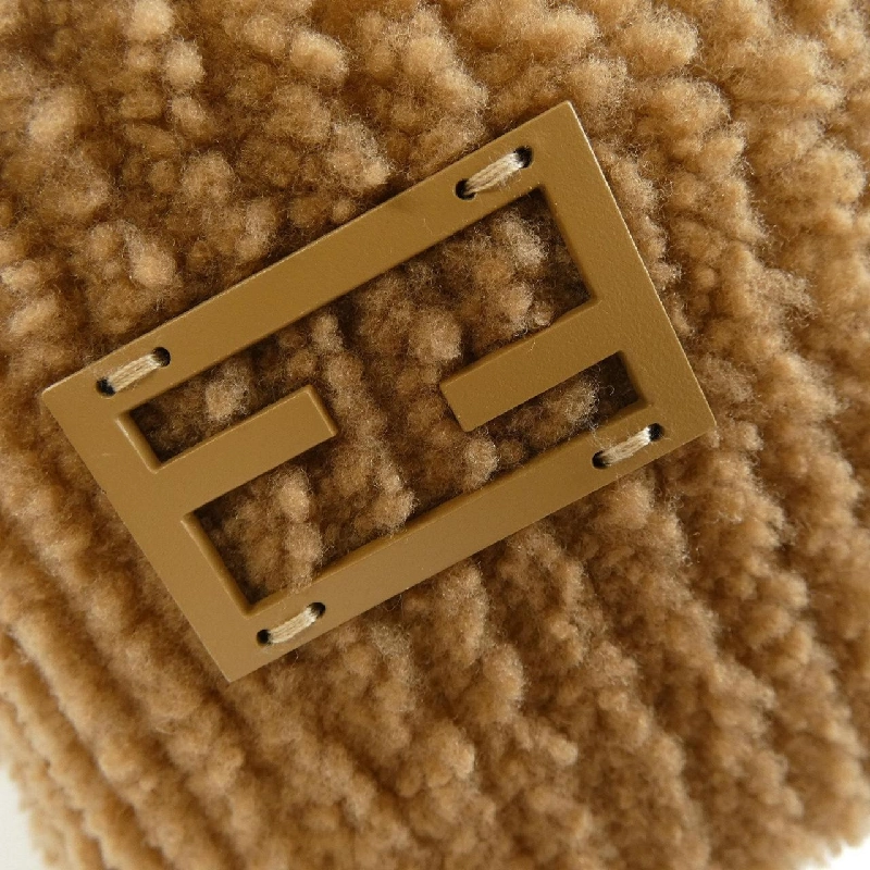 Khăn quàng FENDI - Hàng hiệu Authentic 834652