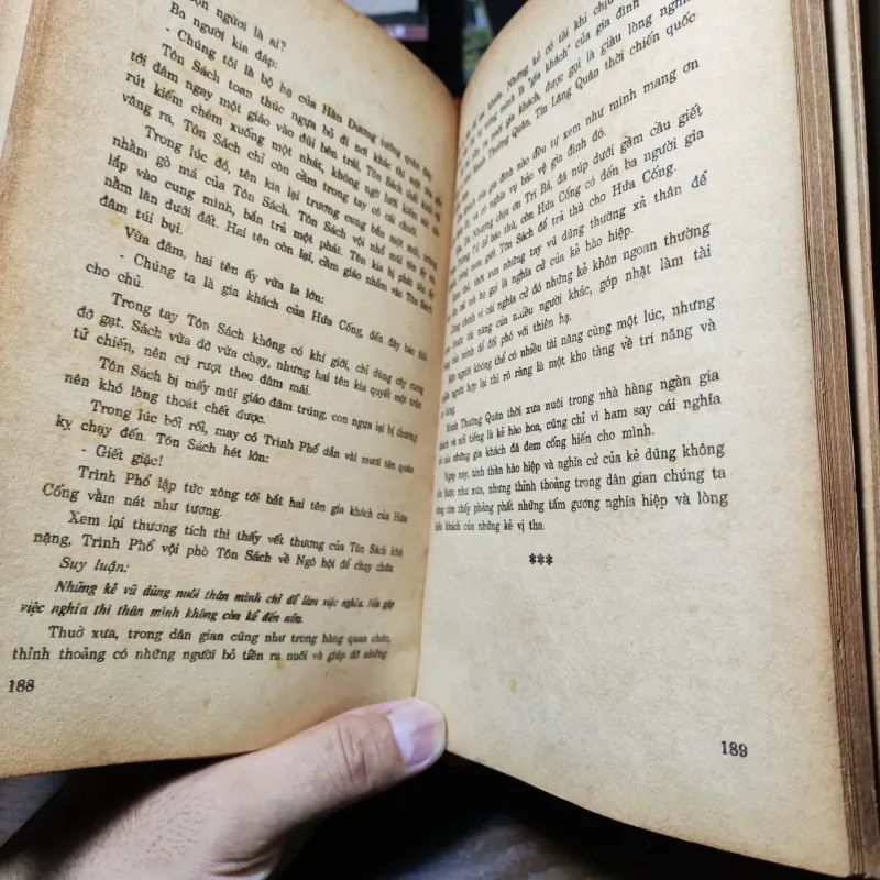 Luận Cổ Suy Kim - Lời Bình Về Tam Quốc Chí - Mộng Bình Sơn 1021262