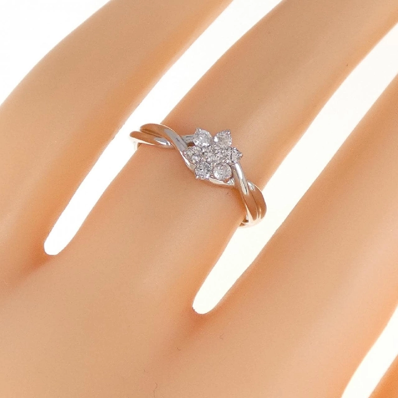 Nhẫn kim cương hoa PT900 0.20CT 670267