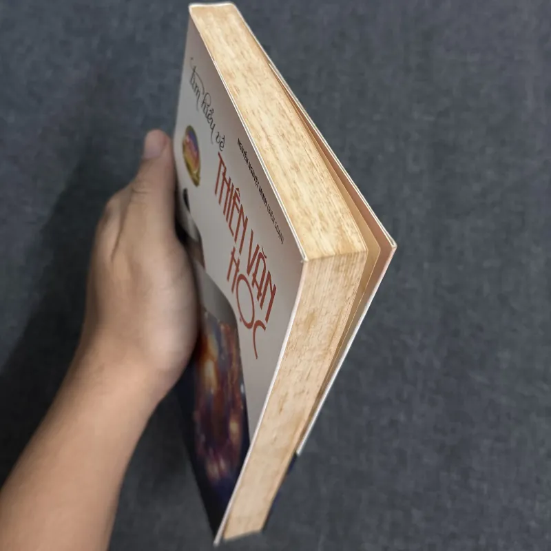 Tìm hiểu về Thiên văn học - Nguyễn Nguyệt Minh biên soạn 925482