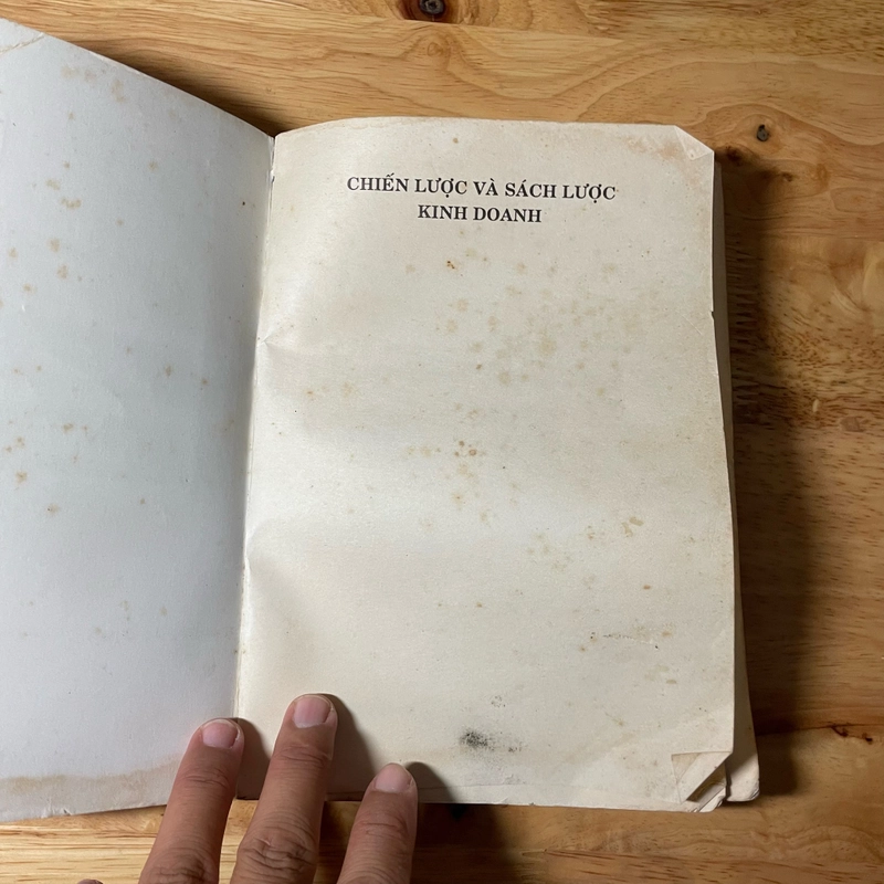 II Chiến Lược Và Sách Lược Kinh Doanh - GARRY D. SMITH, DANNY R. ARNOLD, BOBBY G. BIZZELL  466401