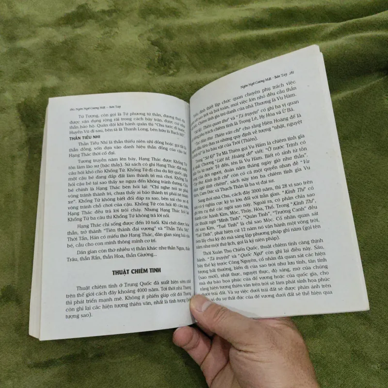 Khuôn Mặt Bàn Tay & Vận Mệnh Con Người 754555