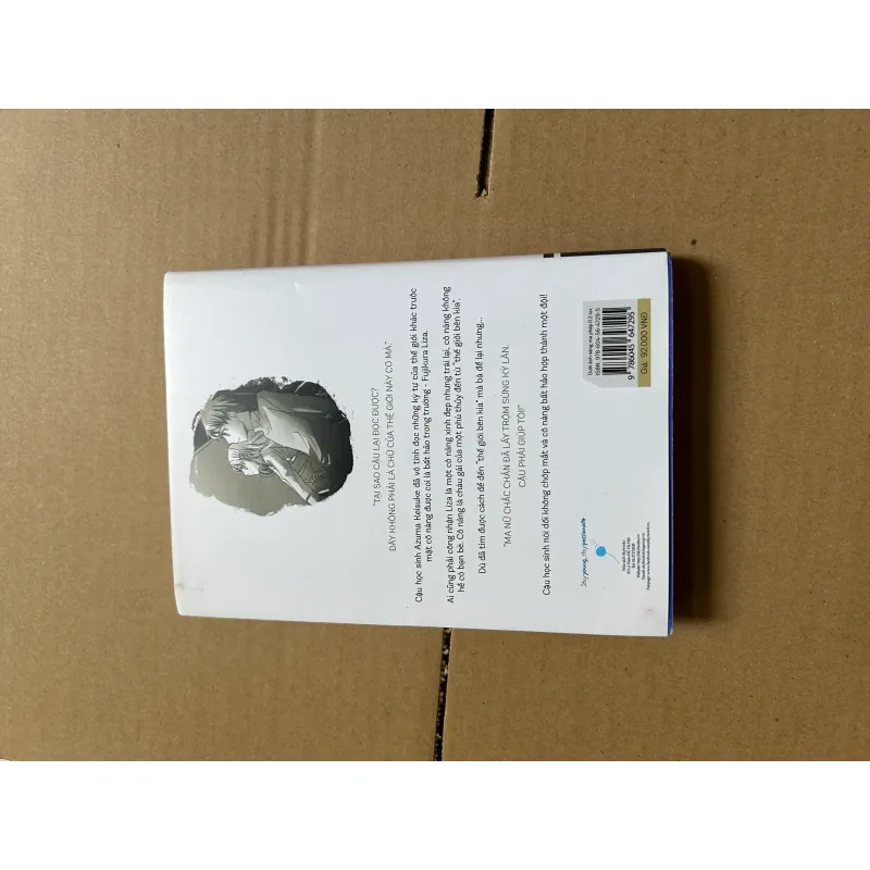 Dưới ánh sáng ma pháp 0.2 lux 995437