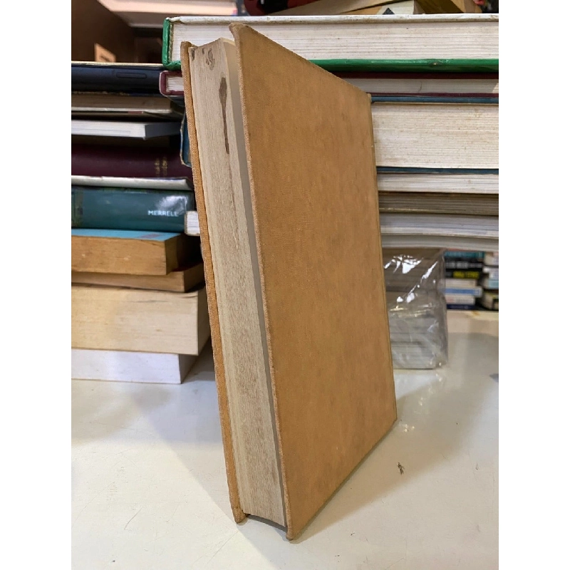 Electrical Machine Installation and Wiring Practice - M. Kaminsky and V. Poluchankin 976879