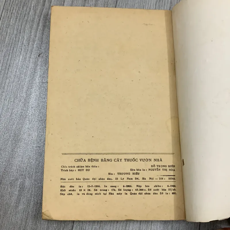 Chữa bệnh bằng cây thuốc vườn nhà - bác sĩ lê minh. 10a1 1025686