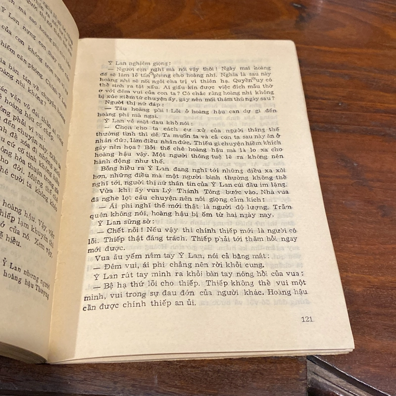 NHIẾP CHÍNH Ỷ LAN, TIỂU THUYẾT LỊCH SỬ (XB 1985) 505539