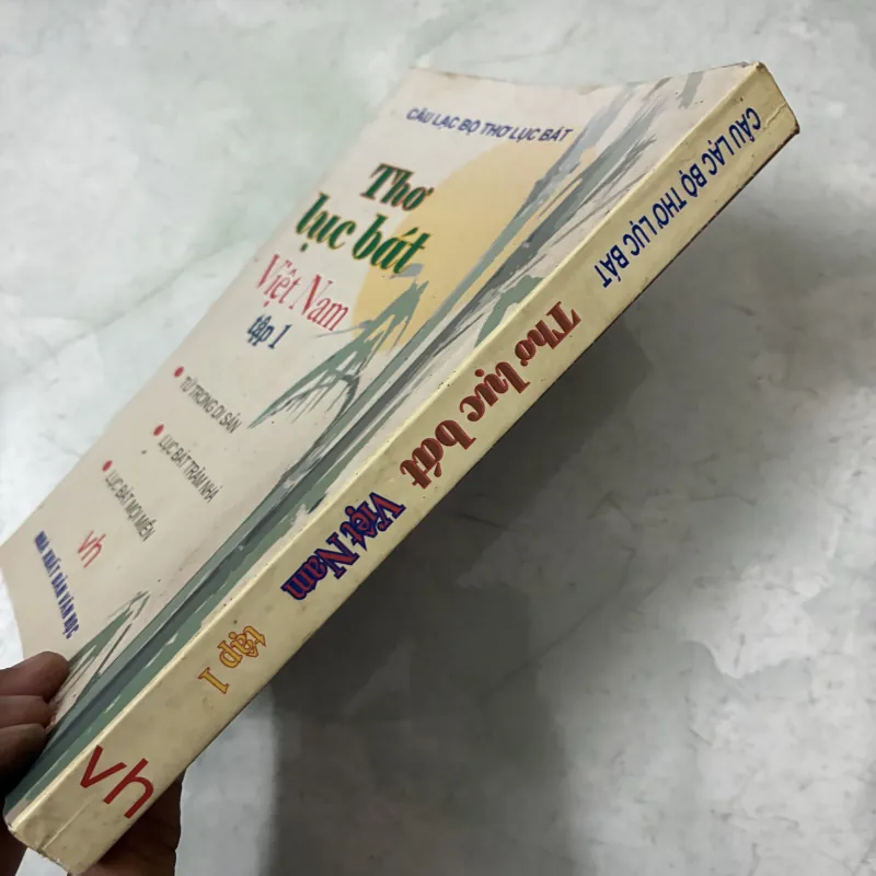 Thơ lục bát Việt Nam (Tập 1) 1040707