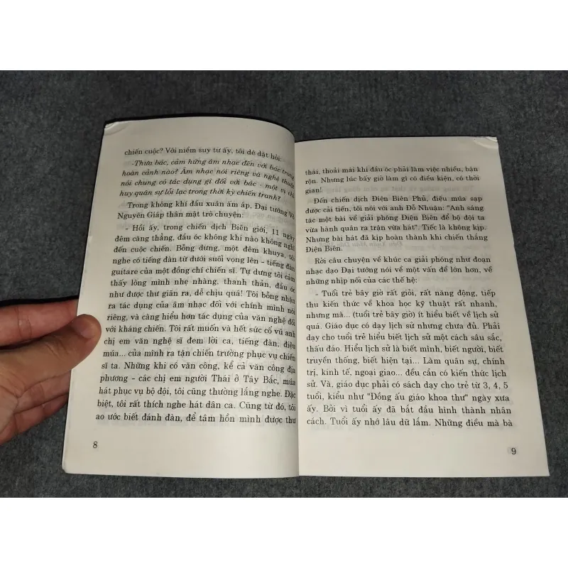 NHỮNG CHÂN DUNG PHÁC THẢO - NGUYỄN THỊ MỸ DUNG 570631