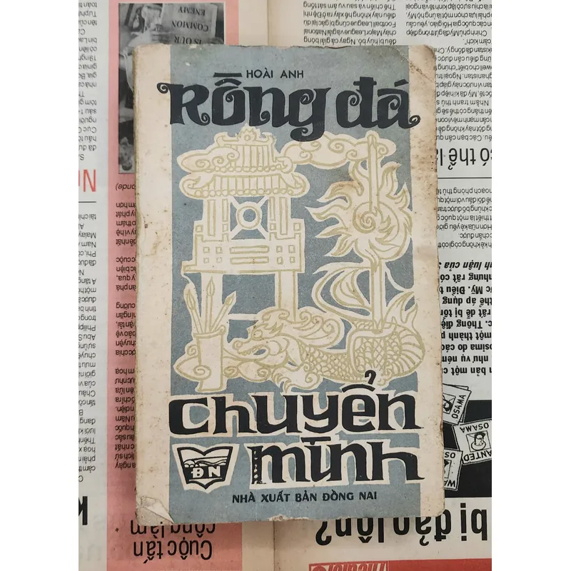 Tiểu thuyết lịch sử của táv giả Hoài Anh: RỒNG ĐÁ CHUYỂN MÌNH (324 trang) 726555