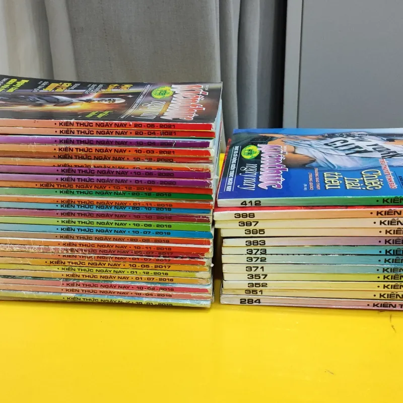Lô 38 quyển kiến thức ngày nay  786971