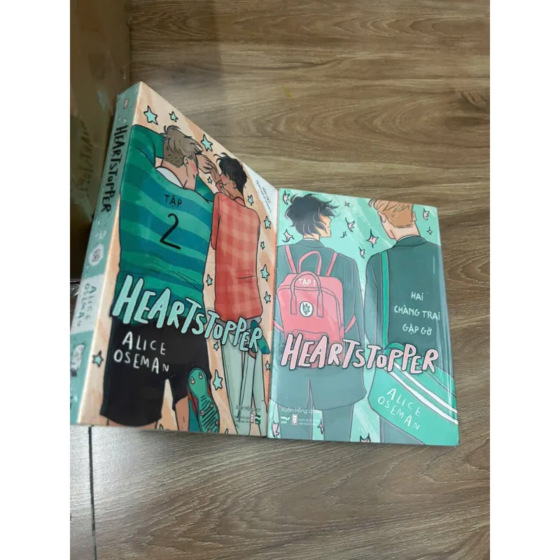 Heartstopper (Tập 1 & 2): Hai chàng trai gặp gỡ - Alice Oseman 692659