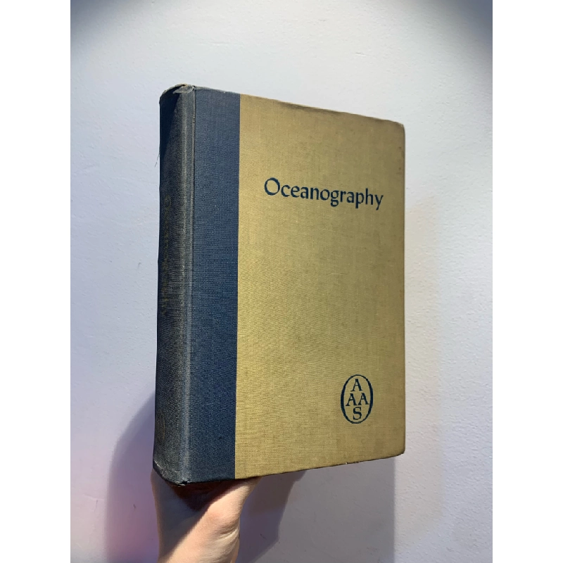 Oceanography - Mary Sears (editor) 283991