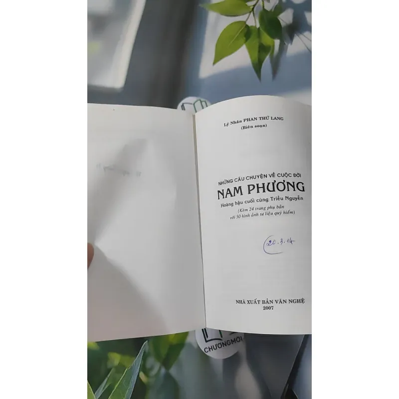 Nam Phương - Hoàng Hậu Cuối Cùng Triều Nguyễn - Phan Thứ Lang 970258
