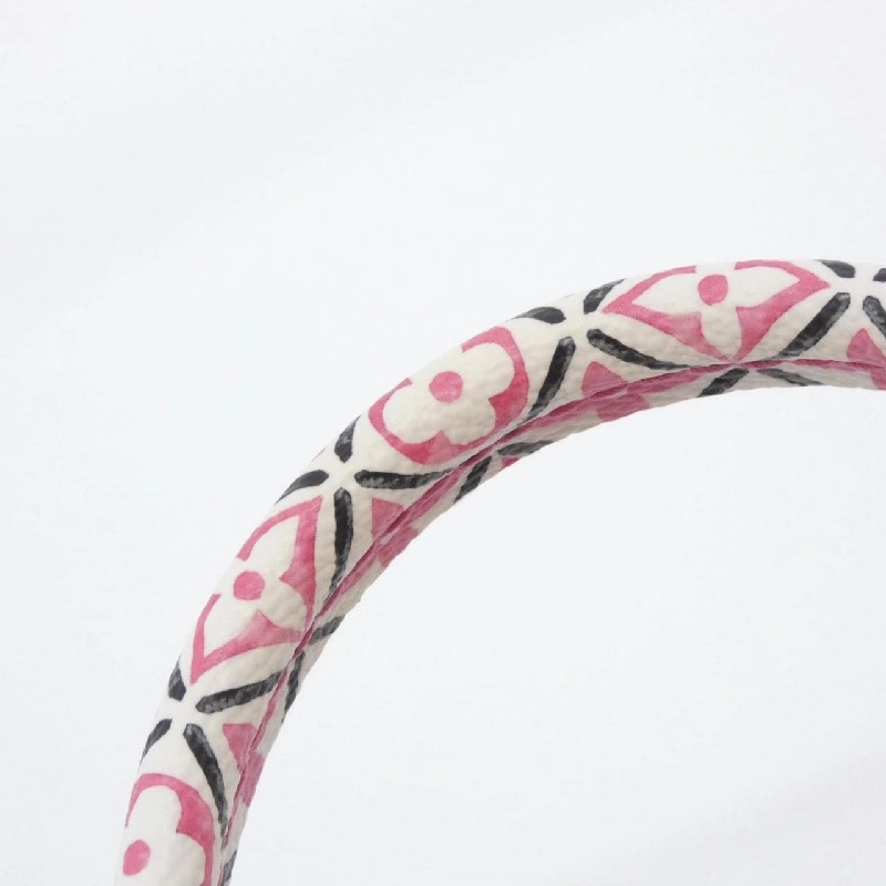 Túi Louis Vuitton Monogram Flower Tile (LV by the OnTheGo PM M22976) - Hàng hiệu Authentic 770810