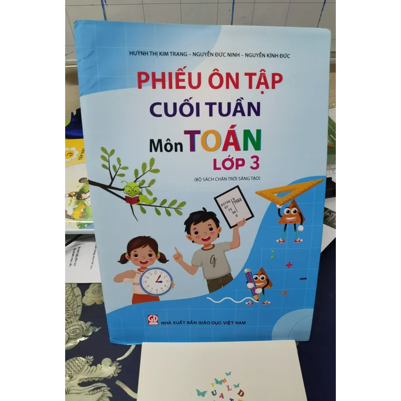 [Sách tham Khảo] Phiếu ôn tập cuối tuần môn Toán lớp 3 - Huỳnh Thị Kim Trang  996076