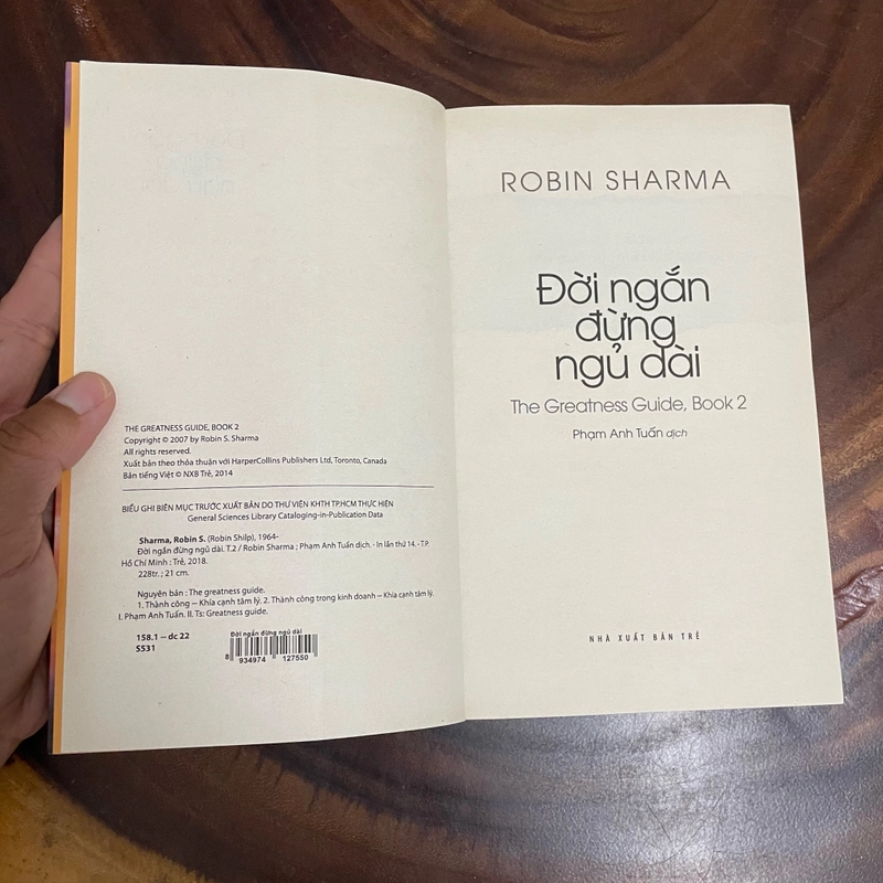II Tựa sách: Đời Ngắn Đừng Ngủ Dài - Robin Sharma - 2018 442962