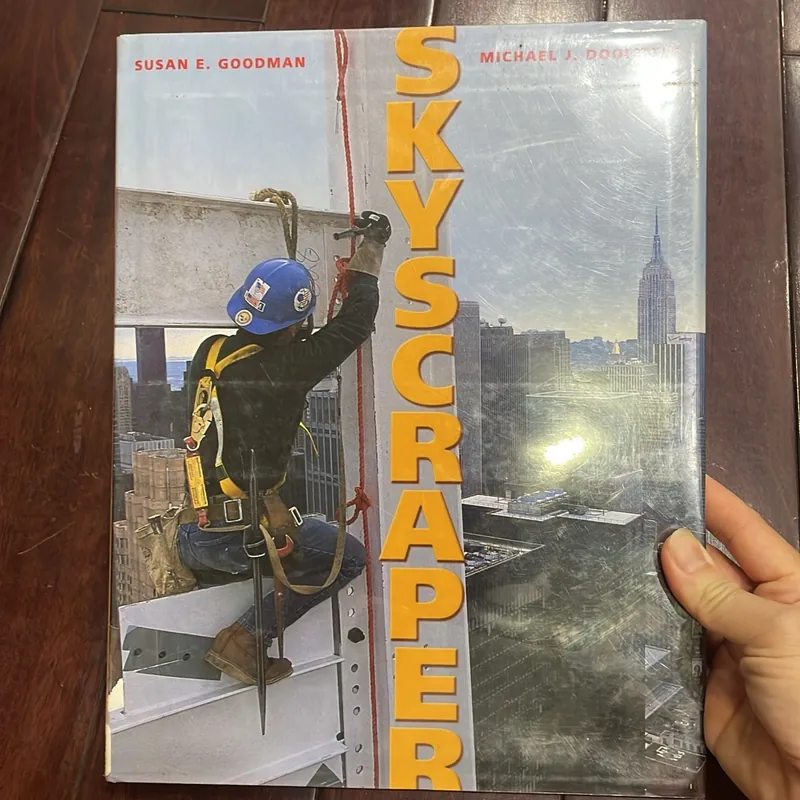  📚 SKYSCRAPER – From the Ground Up - toà nhà chọc trời thiết kế kỹ thuật NGOẠI VĂN  1068055