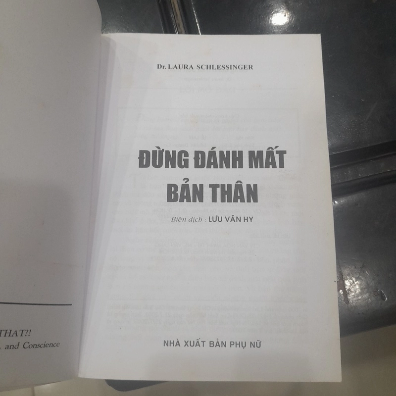 Dr. Laura Schlessinger - ĐỪNG ĐÁNH MẤT BẢN THÂN 360167