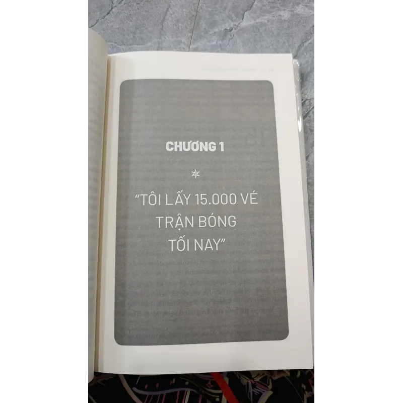 BƠI CÙNG CÁ MẬP MÀ KHÔNG BỊ NUỐT CHỬNG - TRẦN THỊ MINH KHUÊ 738927