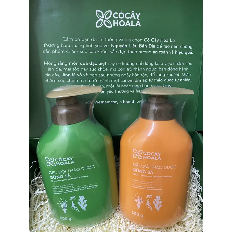 SET QUÀ 8/3 COMBO DẦU GỘI XẢ THẢO DƯỢC GỪNG SẢ CỎ CÂY HOA LÁ 500G (Date T10/2027) 934671
