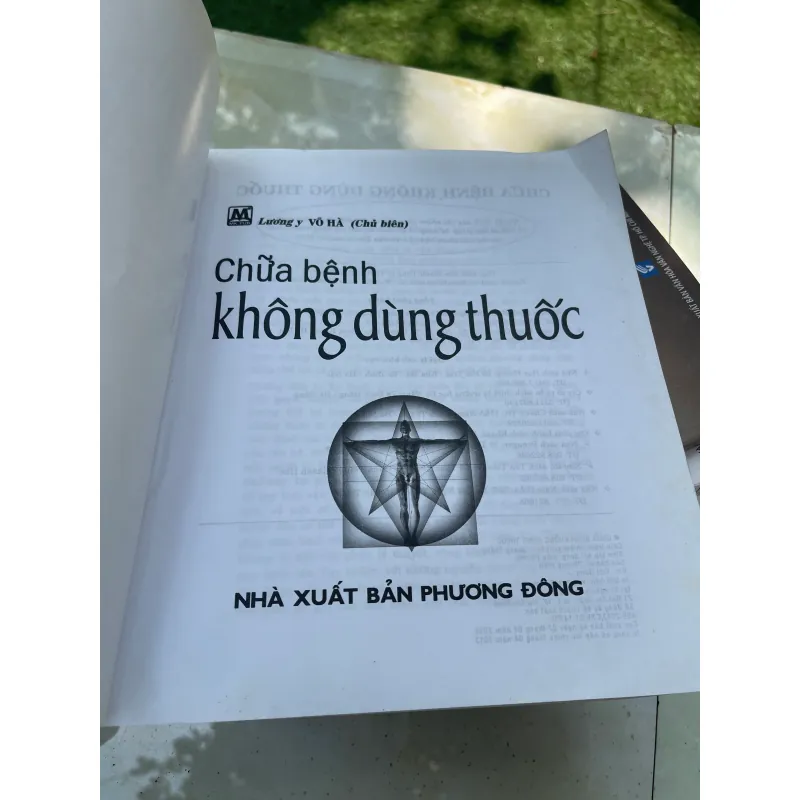 CHỮA BỆNH KHÔNG DÙNG THUỐC - VÕ HÀ chủ biên  1021535