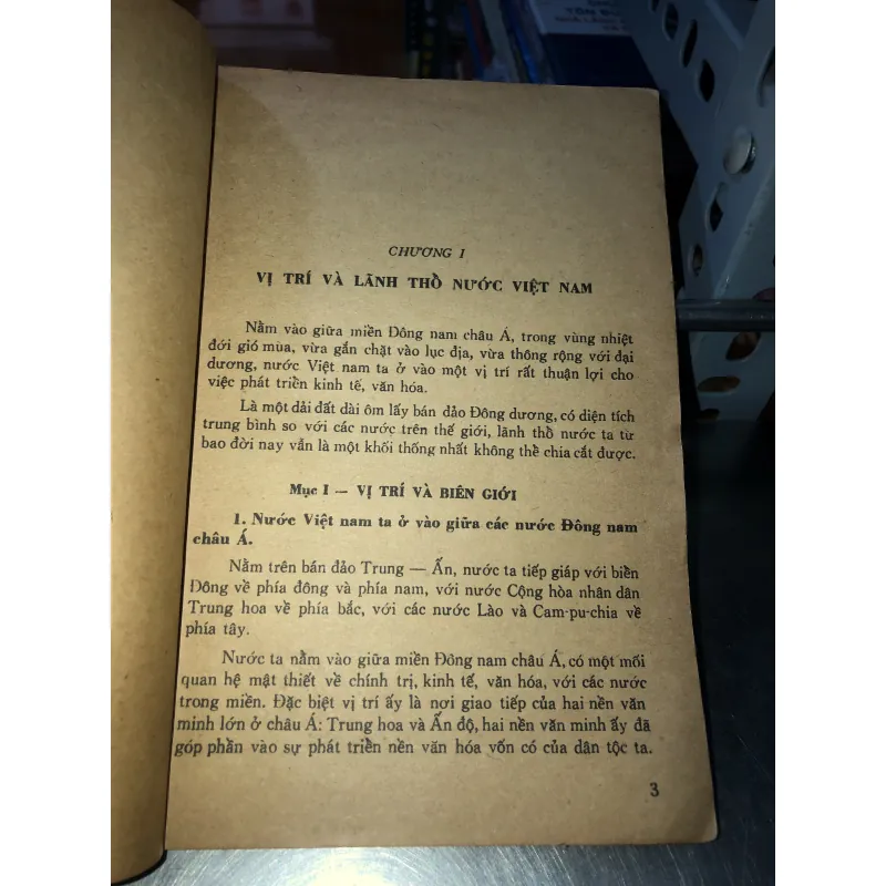 Địa lý lớp chín phổ thông 930076