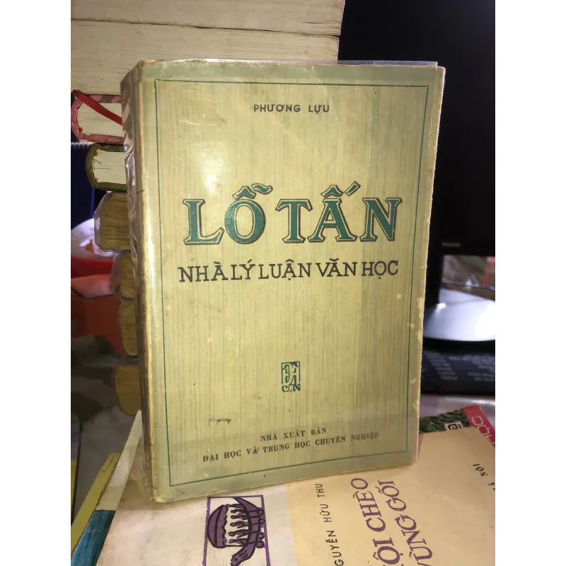 Lỗ Tấn - Nhà lý luận văn học - Phương Lựu 1017713