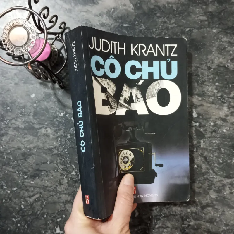 Truyện Cô Chủ Báo (Scruples) - Judith Krantz | Thế giới thời trang & Quyền lực 969951