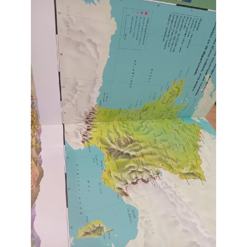 l'Atlas des pays du monde 574601