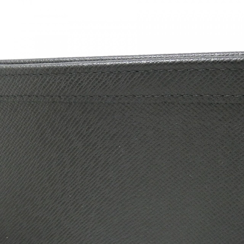 Túi xách Louis Vuitton Taiga Pochette Voyage M30450 - Hàng hiệu Chính hãng 804686