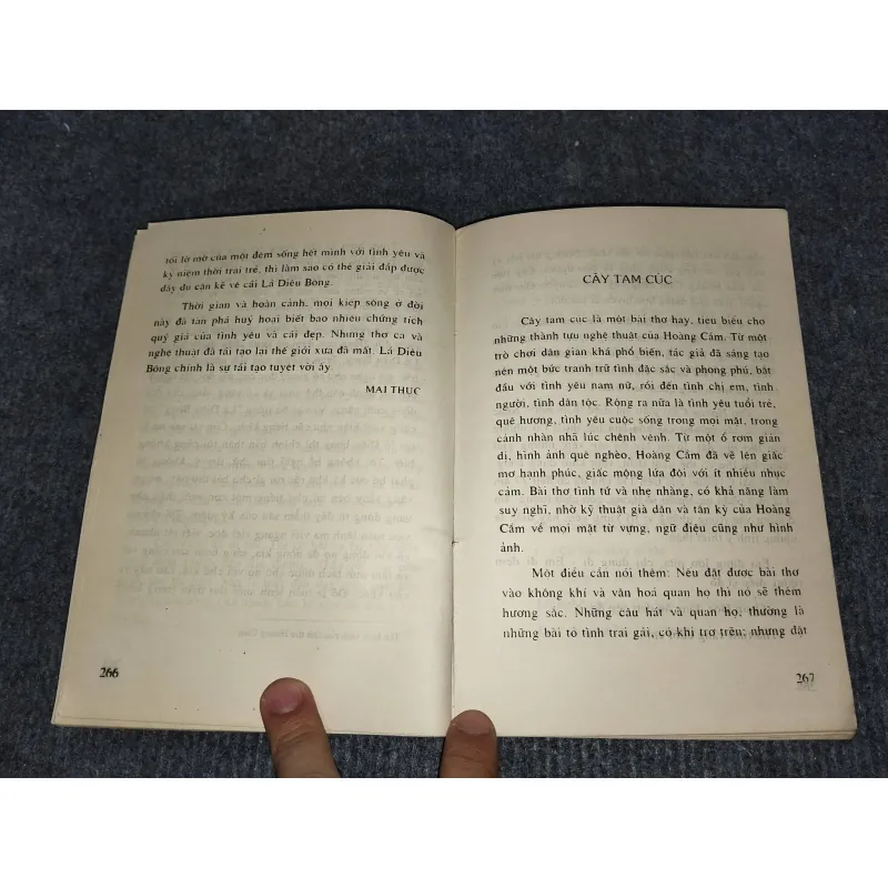 HOÀNG CẦM THƠ VĂN VÀ CUỘC ĐỜI 957894