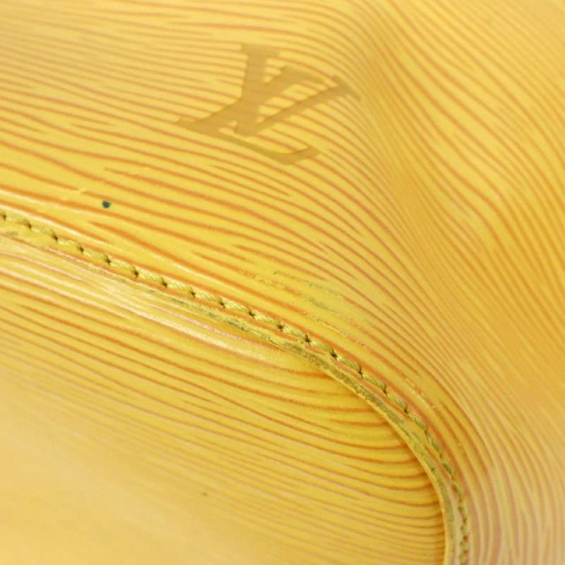 Túi đeo vai Louis Vuitton Epi Petit Noé M44109 609662