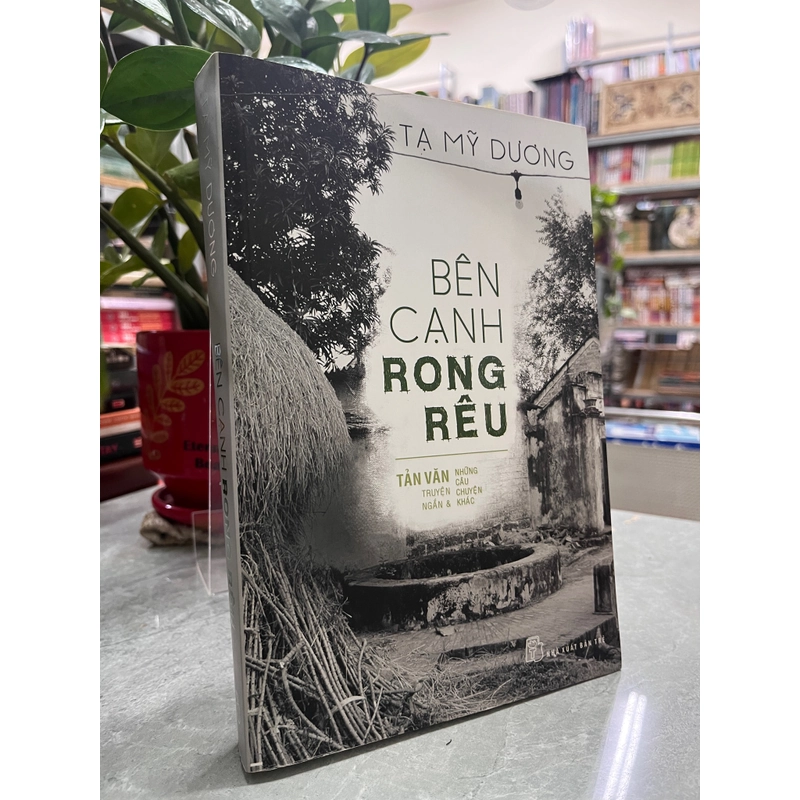 BÊN CẠNH RONG RÊU 388990