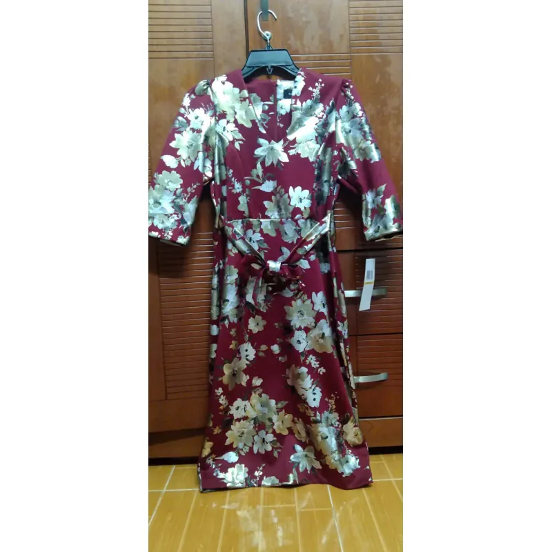 Đầm size M giá 75k 698389