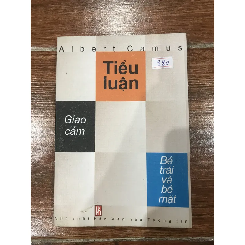 Tiểu luận Giao cảm Bề trái và bề mặt - Albert Camus (6) 570574