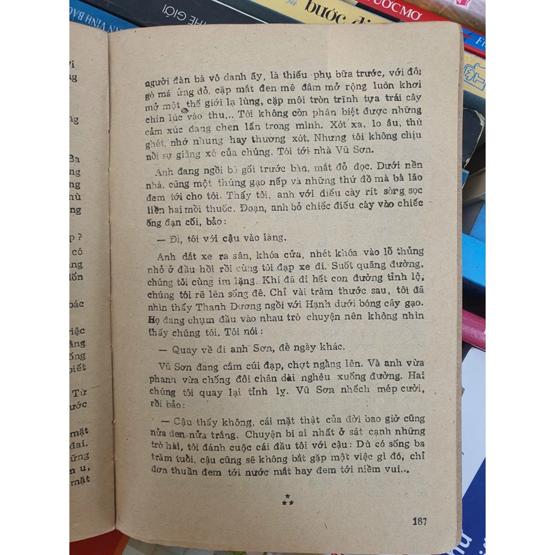 CÁC VĨ NHÂN TỈNH LẺ - DƯƠNG THU HƯƠNG 474184