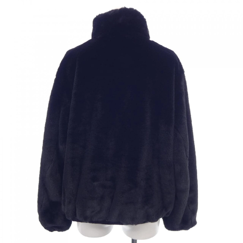 Áo khoác lông vũ MONCLER 638825