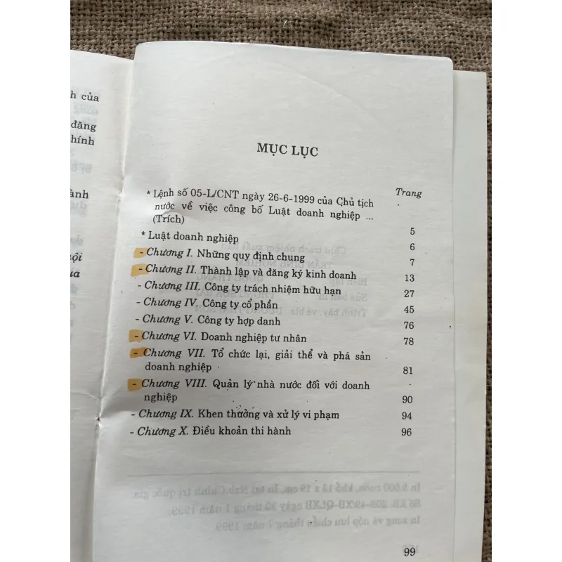 Luật doanh nghiệp - ￼sách luật Việt Nam 937458