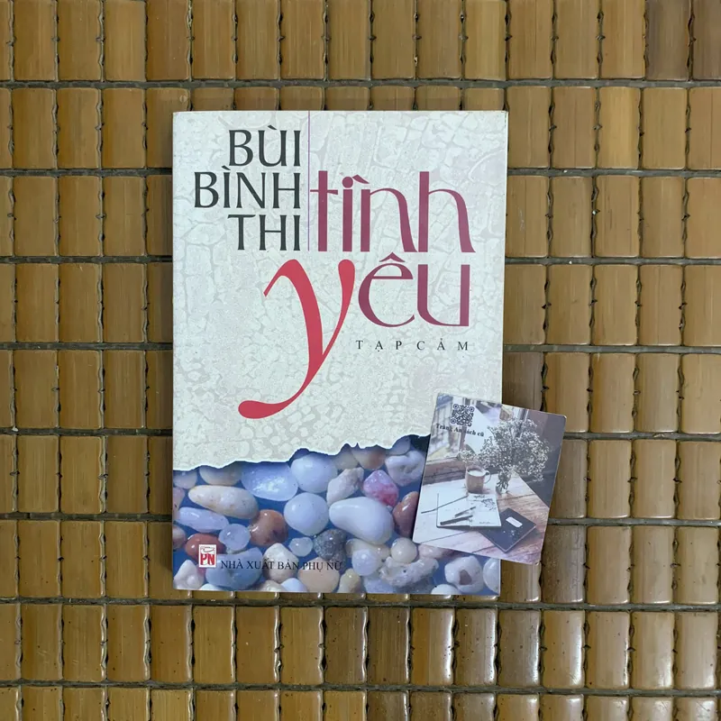 Tạp cảm Tình yêu Bùi Bình Thi 577537