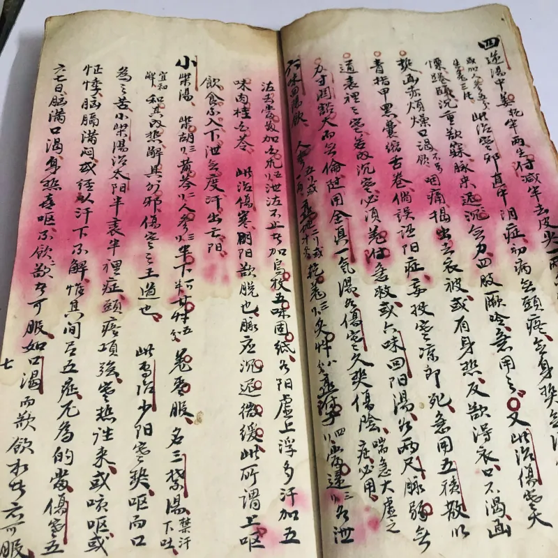 sách Đông Y như hình ,xem chi tiết video 749159