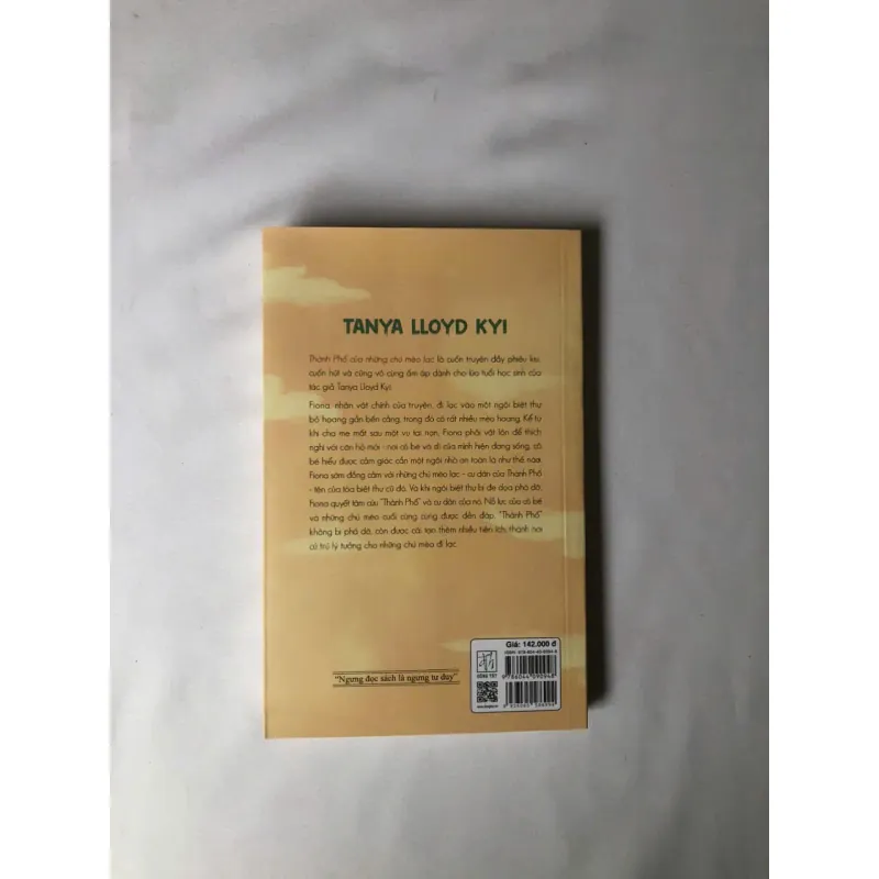 Thành Phố Của Những Chú Mèo Lạc - Tanya Lloyd Kyi 693523
