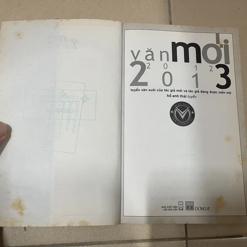 Văn Mới 2012 - 2013 - Tuyển Văn Xuôi Của Tác Giả Mới Và Tác Giả Đang Được Mến Mộ (c) 740479