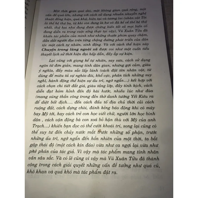 Chuyện trong lảng ngoài xa 993891