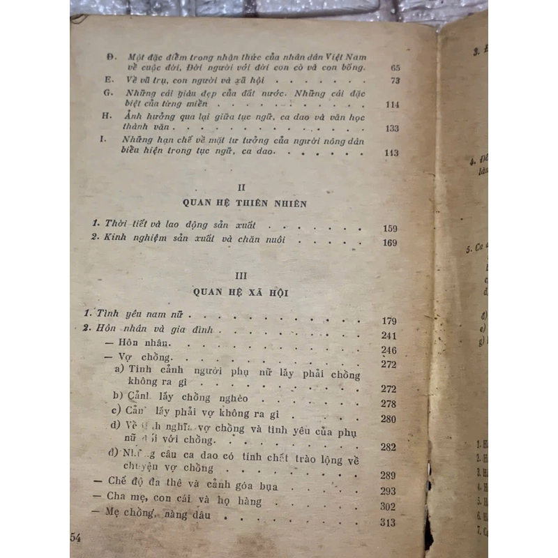 TỤC NGỮ CA DAO VIỆT NAM - VŨ NGỌC PHAN- 1971 539912