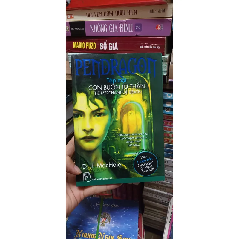 PENDRAGON tập 1. 602722