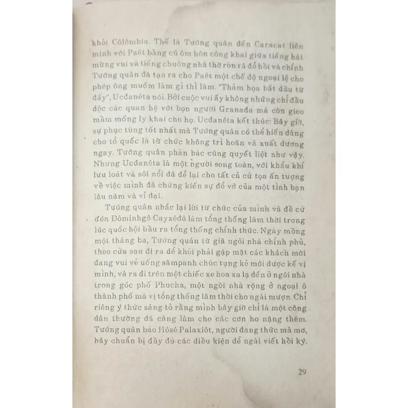 Tướng quân giữa mê hồn trận (Marquez) 609975