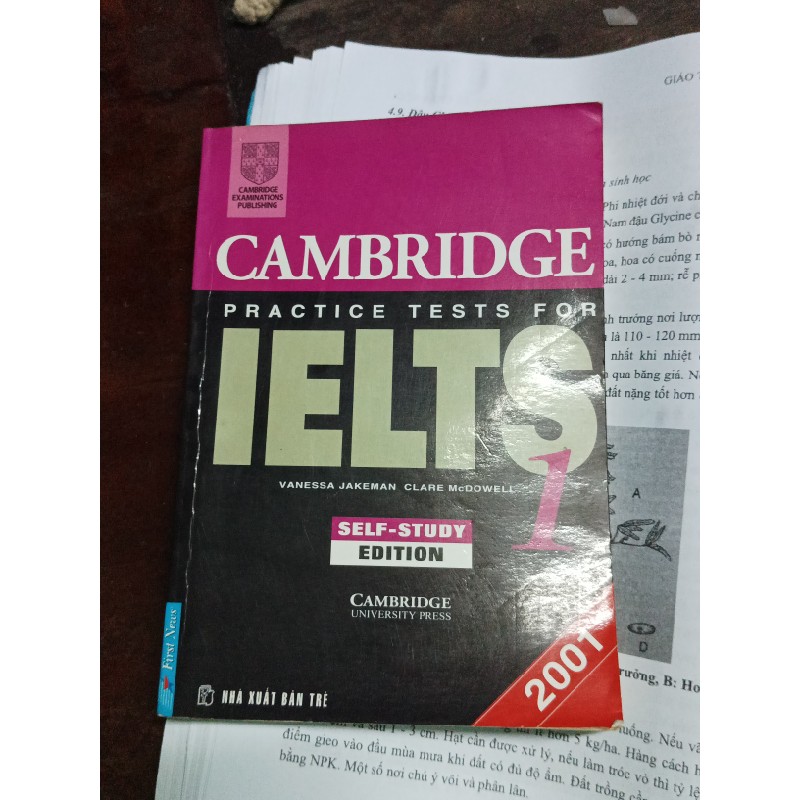 Cambridge English for IELTS 1và 2  18563